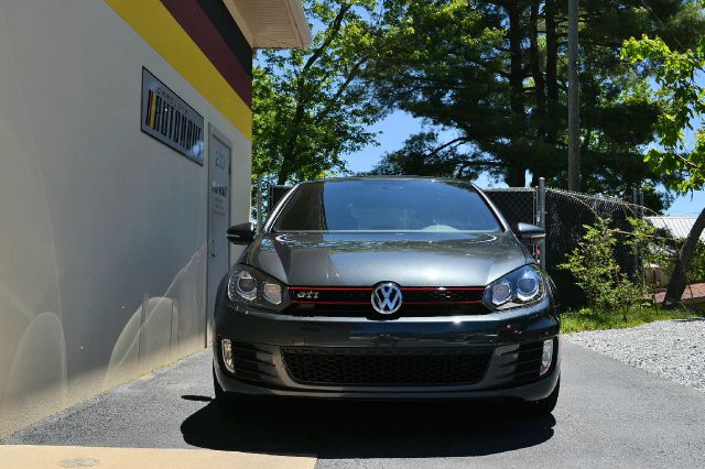 Volkswagen GTI 2013 photo 10