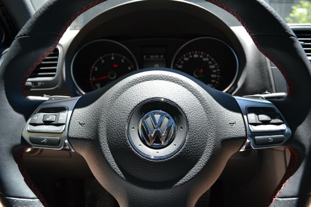 Volkswagen GTI 2013 photo 21