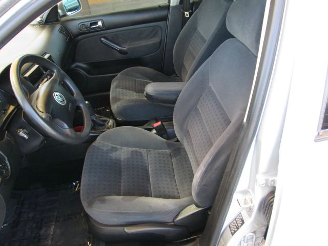 Volkswagen Golf 2001 photo 19