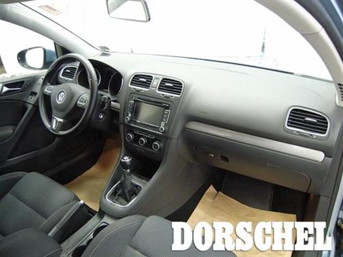 Volkswagen Golf 2010 photo 5