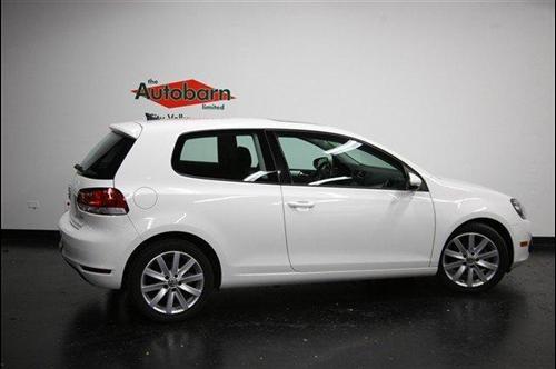 Volkswagen Golf 2010 photo 4