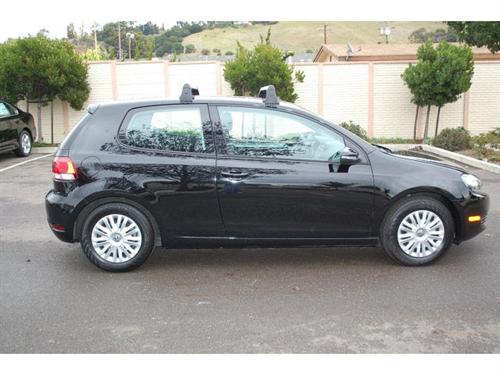 Volkswagen Golf 2010 photo 2