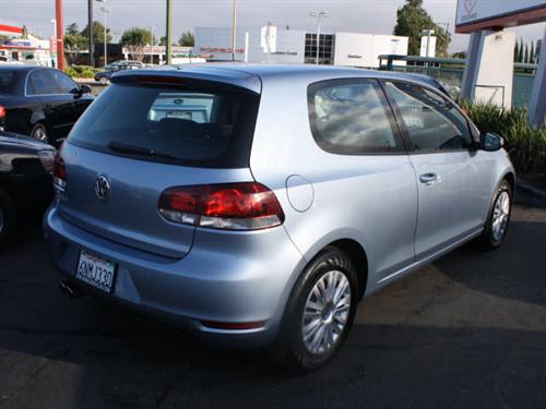 Volkswagen Golf 2010 photo 2