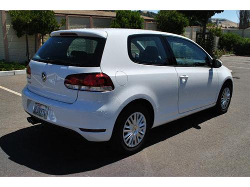 Volkswagen Golf 2010 photo 2