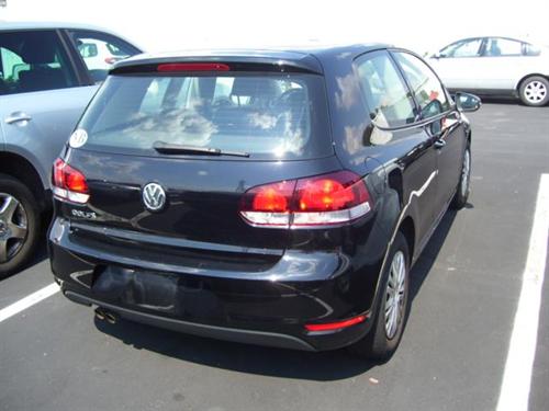 Volkswagen Golf 2010 photo 1