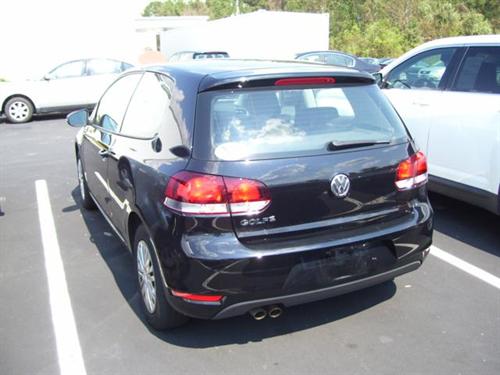 Volkswagen Golf 2010 photo 3