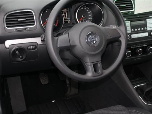 Volkswagen Golf 2010 photo 5