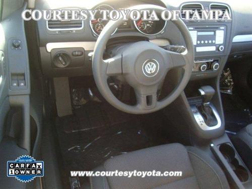 Volkswagen Golf 2010 photo 5