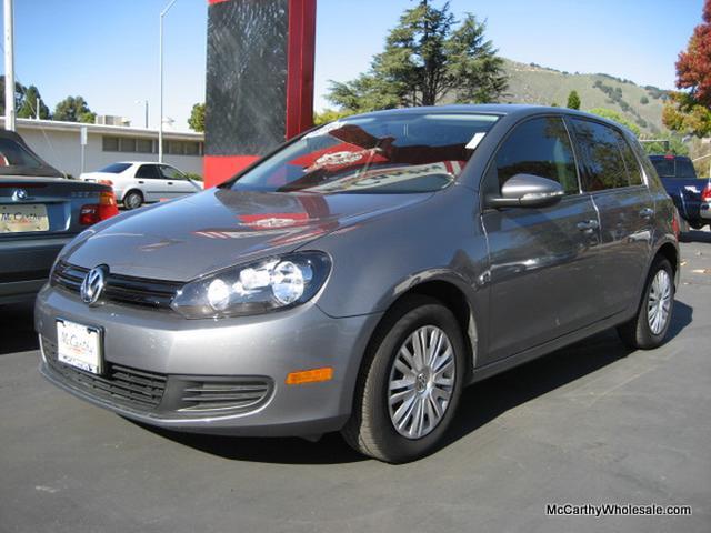 Volkswagen Golf 2010 photo 2