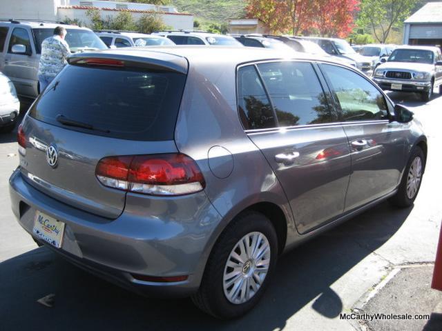 Volkswagen Golf 2010 photo 5