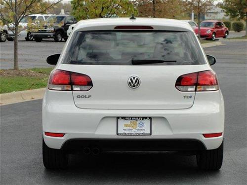 Volkswagen Golf 2010 photo 2