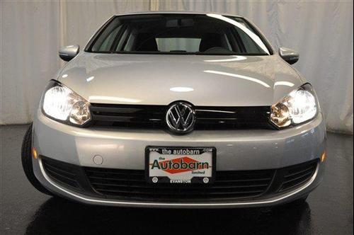 Volkswagen Golf 2010 photo 3