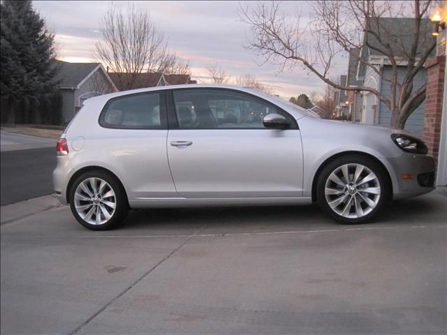 Volkswagen Golf 2011 photo 1