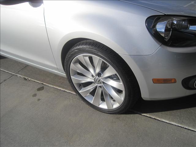 Volkswagen Golf 2011 photo 4