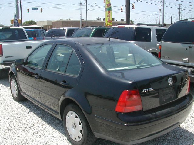 Volkswagen Jetta Quad Cab 4x2 Shortbox XLT Sedan