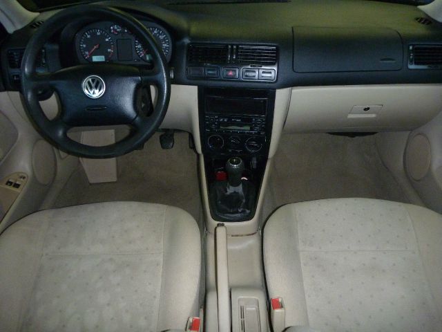 Volkswagen Jetta 2000 photo 2