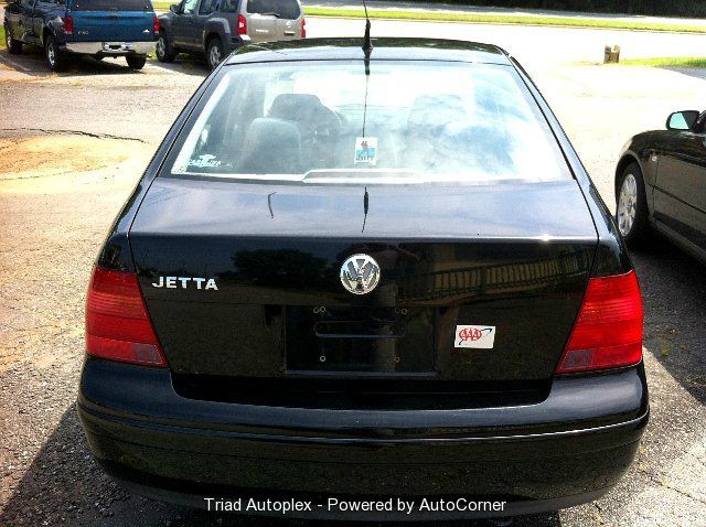 Volkswagen Jetta 2000 photo 1