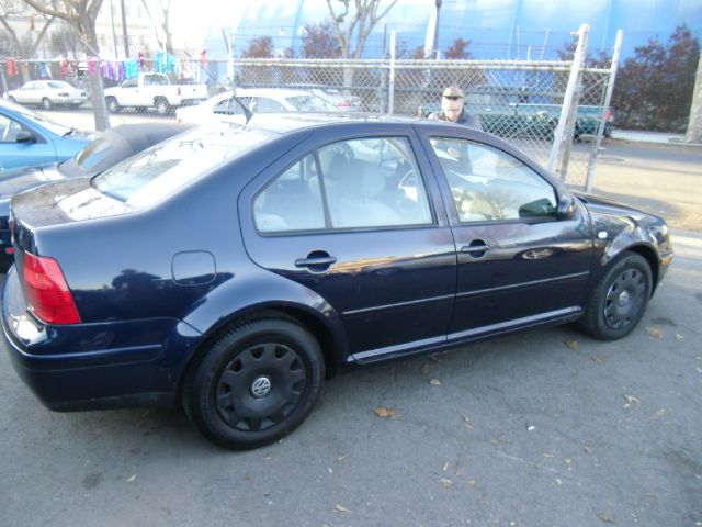 Volkswagen Jetta 2000 photo 2