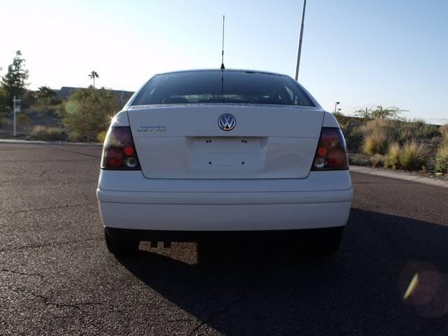 Volkswagen Jetta 2000 photo 3