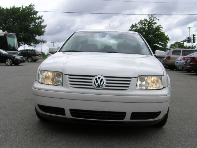 Volkswagen Jetta 2000 photo 1