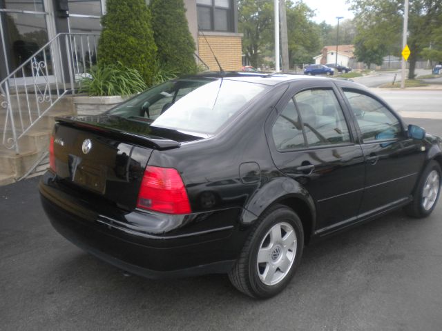 Volkswagen Jetta Quad Cab 4x2 Shortbox XLT Sedan