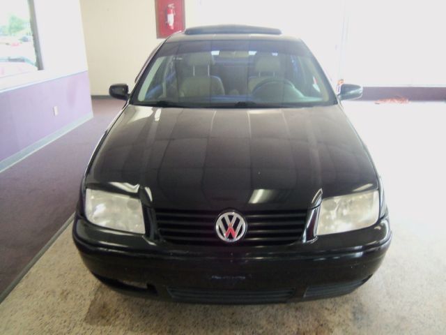 Volkswagen Jetta Quad Cab 4x2 Shortbox XLT Sedan