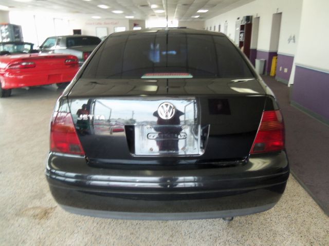 Volkswagen Jetta 2000 photo 1