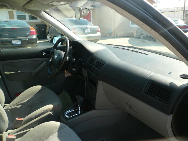 Volkswagen Jetta 2000 photo 1