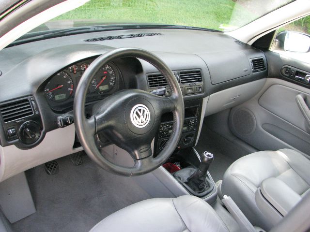 Volkswagen Jetta 2000 photo 2