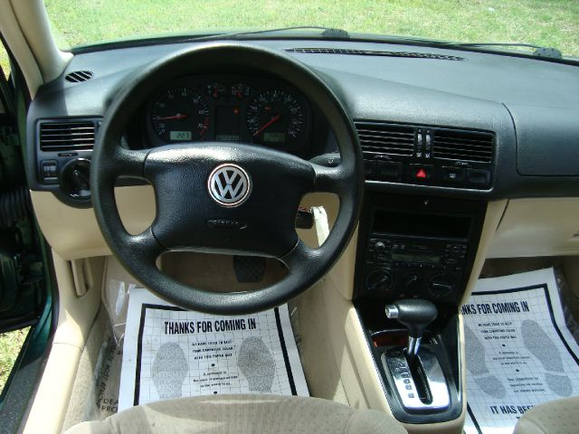 Volkswagen Jetta 2000 photo 10