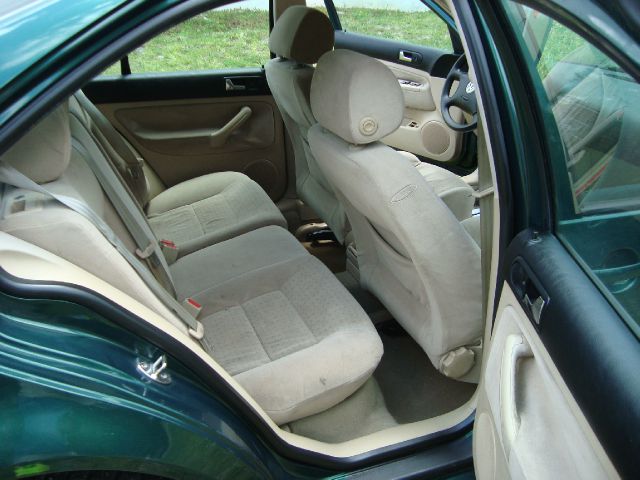 Volkswagen Jetta 2000 photo 6