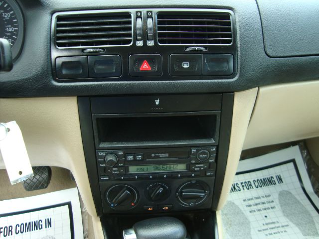 Volkswagen Jetta 2000 photo 8