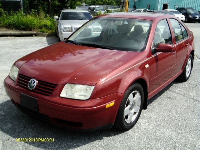 Volkswagen Jetta Quad Cab 4x2 Shortbox XLT Sedan