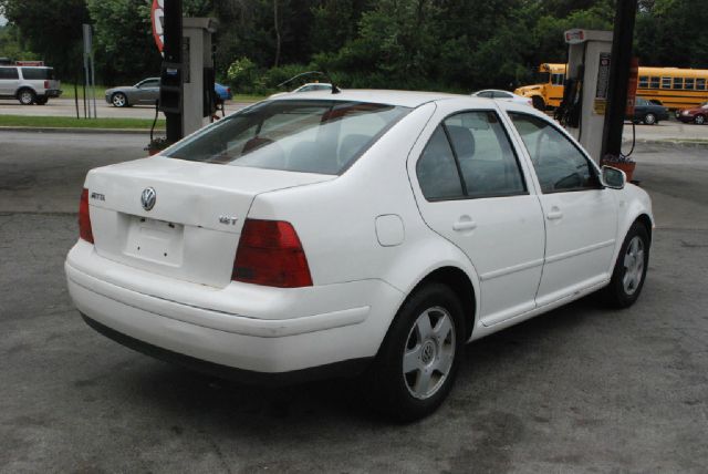 Volkswagen Jetta 2000 photo 2