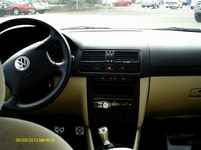 Volkswagen Jetta 2000 photo 2