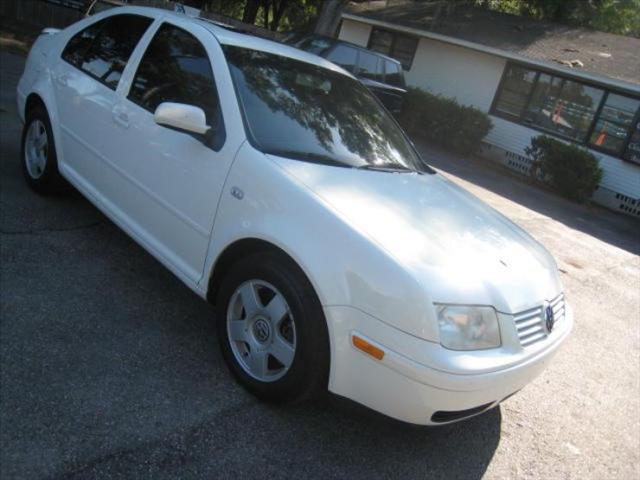 Volkswagen Jetta Quad Cab 4x2 Shortbox XLT Sedan