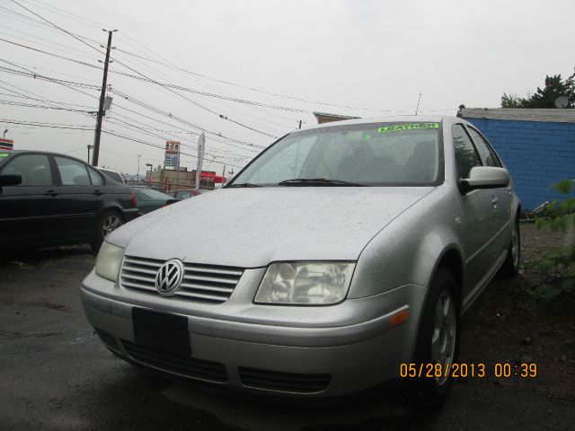 Volkswagen Jetta Quad Cab 4x2 Shortbox XLT Sedan