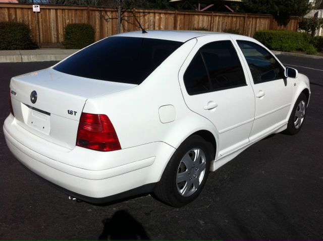 Volkswagen Jetta 2001 photo 2