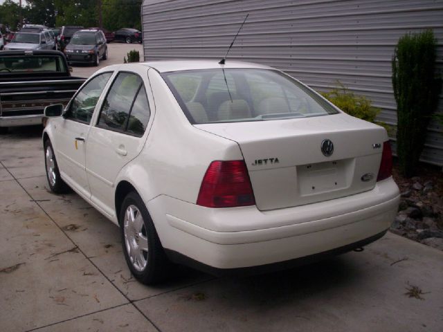 Volkswagen Jetta SE Crew Cab 4WD FFV Sedan