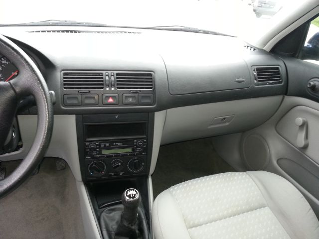 Volkswagen Jetta 2001 photo 3