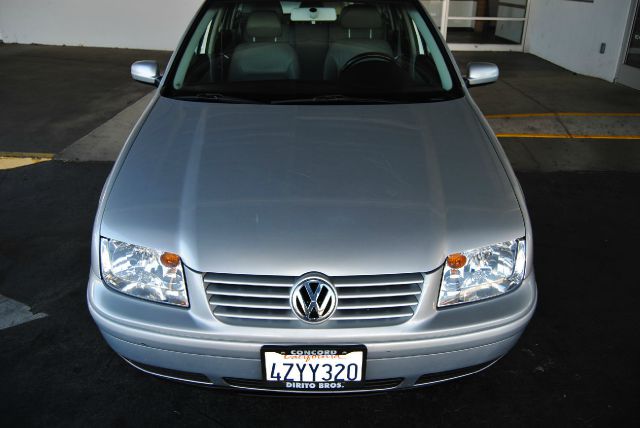 Volkswagen Jetta 2002 photo 1