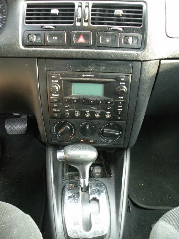 Volkswagen Jetta 2002 photo 22