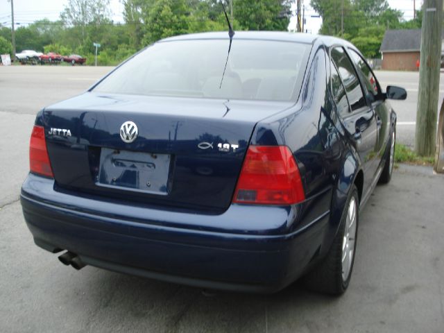 Volkswagen Jetta 2002 photo 1