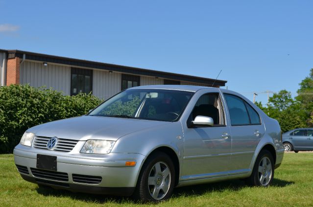 Volkswagen Jetta Quad Cab 4x2 Shortbox XLT Sedan