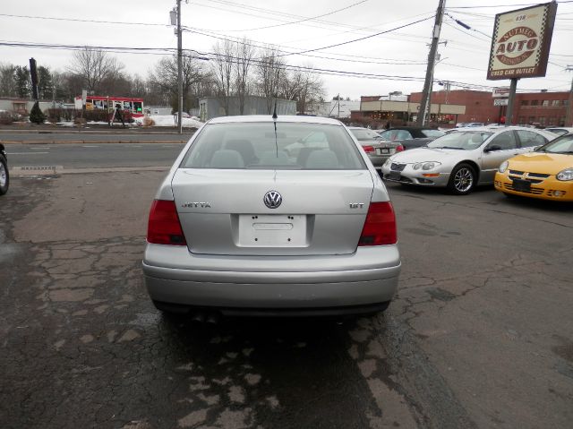 Volkswagen Jetta King Cab 4WD Sedan