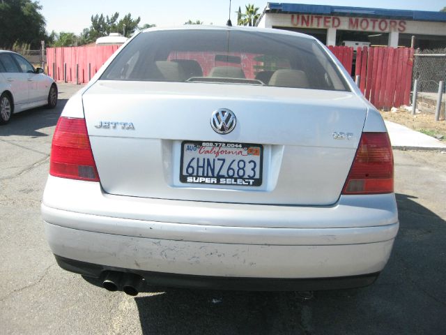 Volkswagen Jetta 2002 photo 4