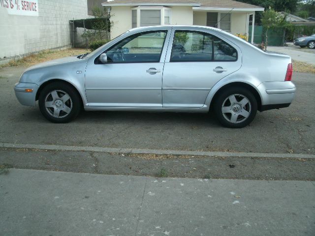 Volkswagen Jetta King Cab 4WD Sedan