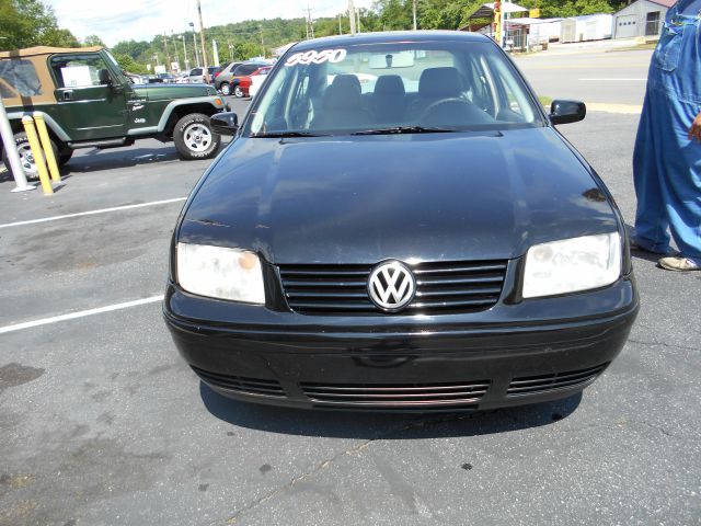 Volkswagen Jetta Quad Cab 4x2 Shortbox XLT Sedan