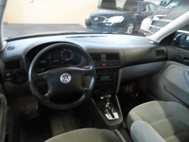 Volkswagen Jetta 2002 photo 28