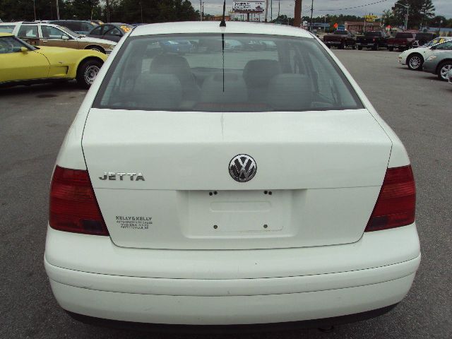 Volkswagen Jetta 2002 photo 3